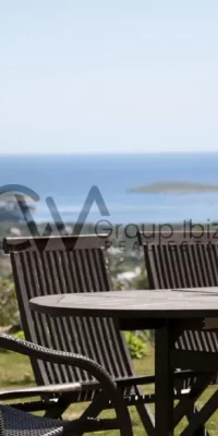 Mansión de lujo con vistas panorámicas en una ubicación privilegiada en el este de Ibiza