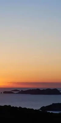 Mediterraan herenhuis in Cala Tarida met prachtig uitzicht op de kust