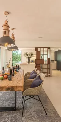 Nieuw huis gelegen in Cap Martinet met verhuurlicentie