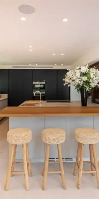 Nieuw huis gelegen in Cap Martinet met verhuurlicentie