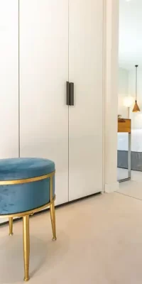 Nieuw huis gelegen in Cap Martinet met verhuurlicentie