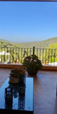 Elegante Mansión en la Exclusiva Comunidad de Roca Llisa
