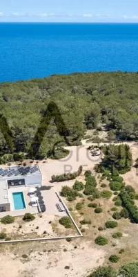 Villa exclusiva con modernas instalaciones en Formentera