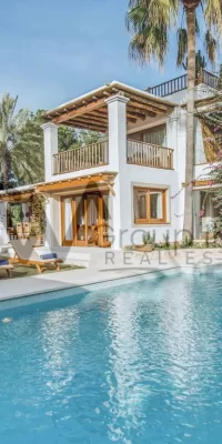 Luxurious Home in Porroig with Tourist License
