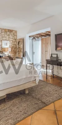 Luxurious Home in Porroig with Tourist License