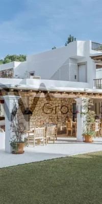 Luxurious Home in Porroig with Tourist License