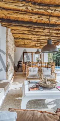 Luxurious Home in Porroig with Tourist License