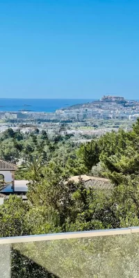 Moderna casa en Can Furnet con espectaculares vistas al mar
