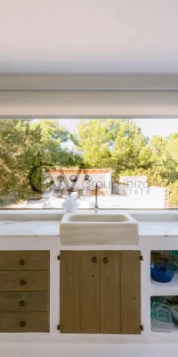 Stunning Renovated Finca with Spectacular Sea Views
